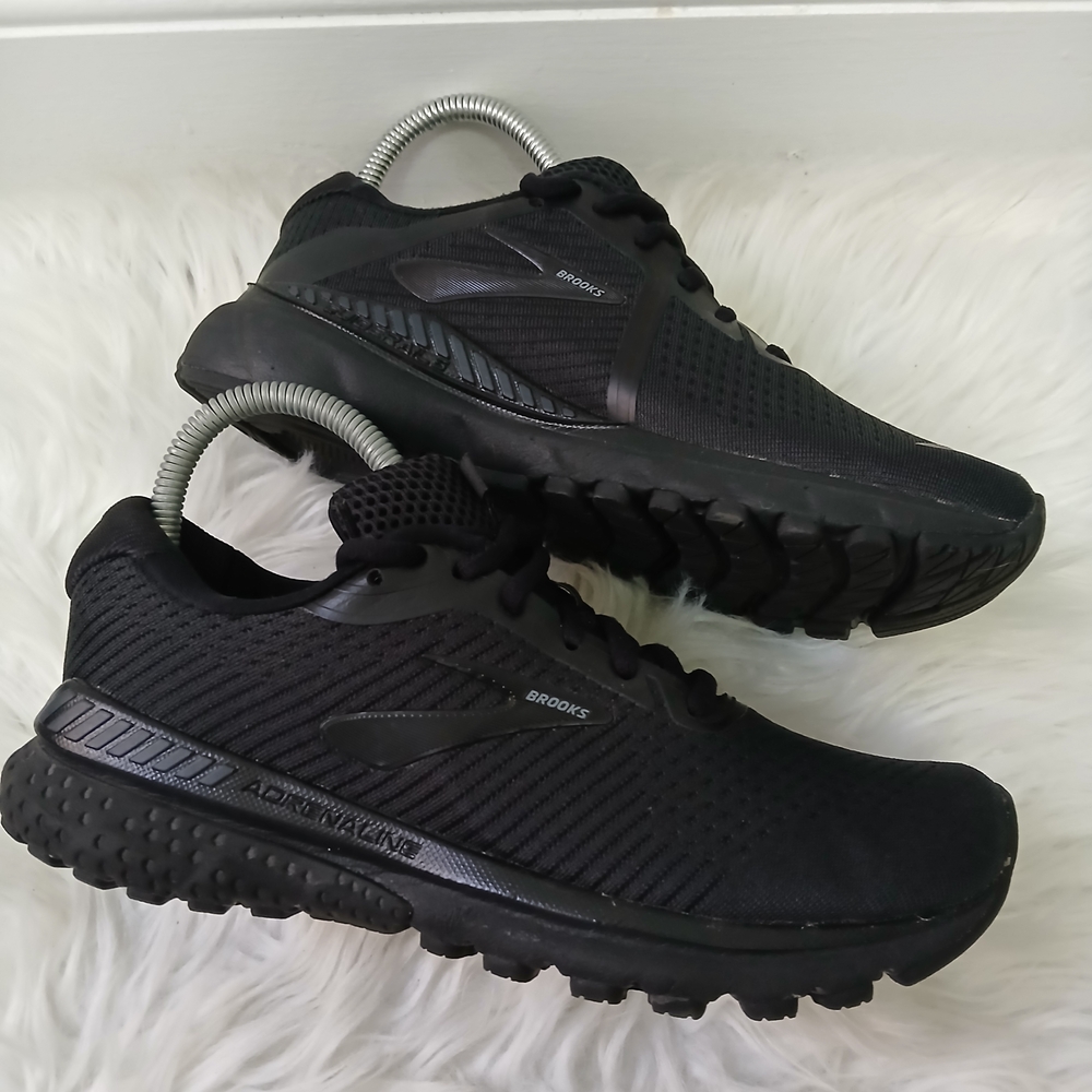 Brooks Men's Or Womens  Black Running Shoes